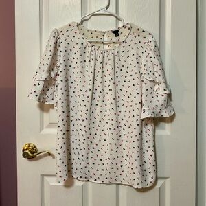 Loft Small Women’s Short Sleeve Ivory Blouse with a Pink & Purple Floral Design